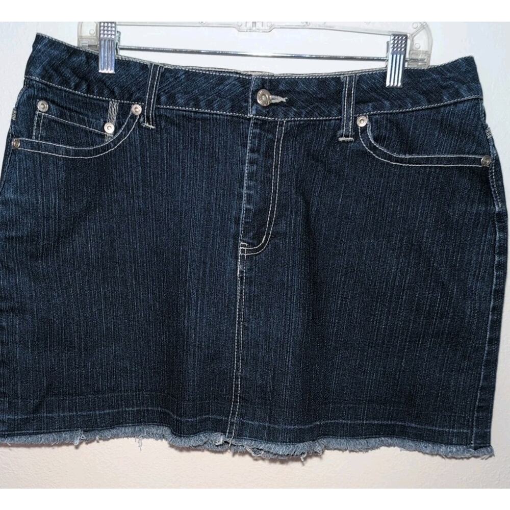 Y2K Intentional Frayed Low Rise Denim Rocker Mini Skirt Size 14